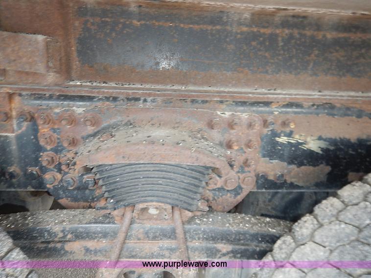 image for item K1728 2001 Sterling LT7501 dump truck