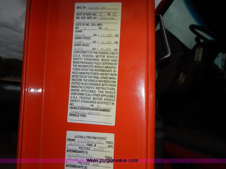 image for item K1728 2001 Sterling LT7501 dump truck