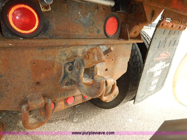 image for item K1733 1999 International 4900 dump truck