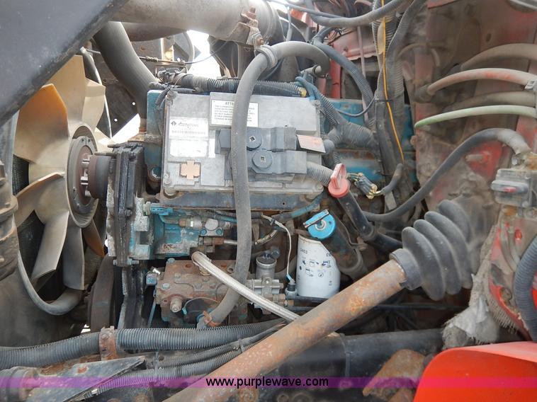 image for item K1733 1999 International 4900 dump truck