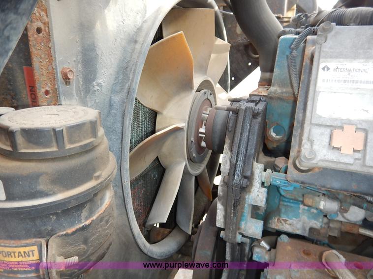 image for item K1733 1999 International 4900 dump truck