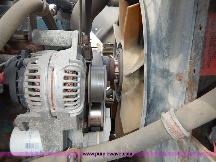 image for item K1733 1999 International 4900 dump truck