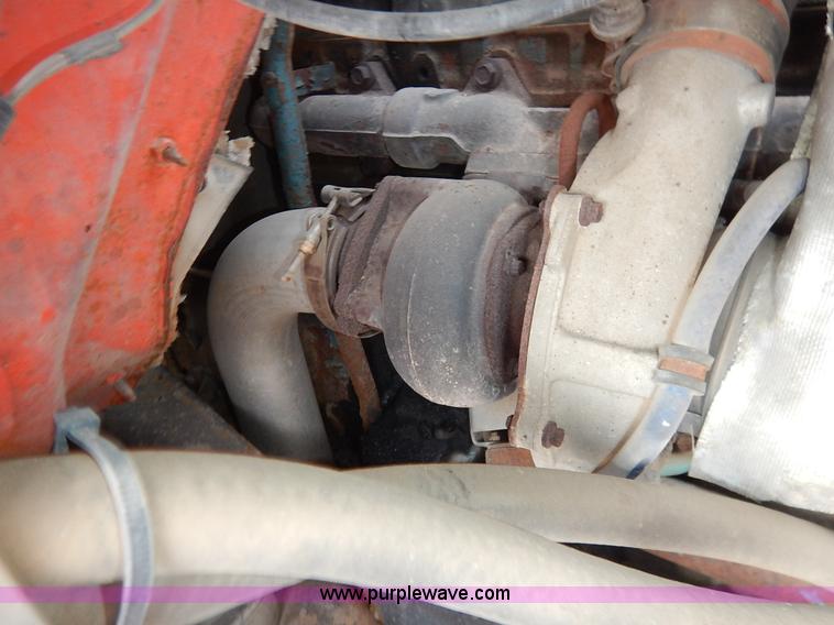 image for item K1733 1999 International 4900 dump truck