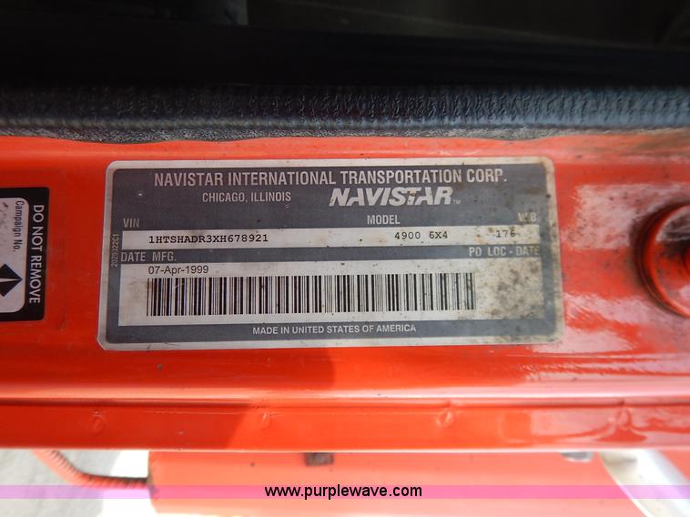 image for item K1733 1999 International 4900 dump truck