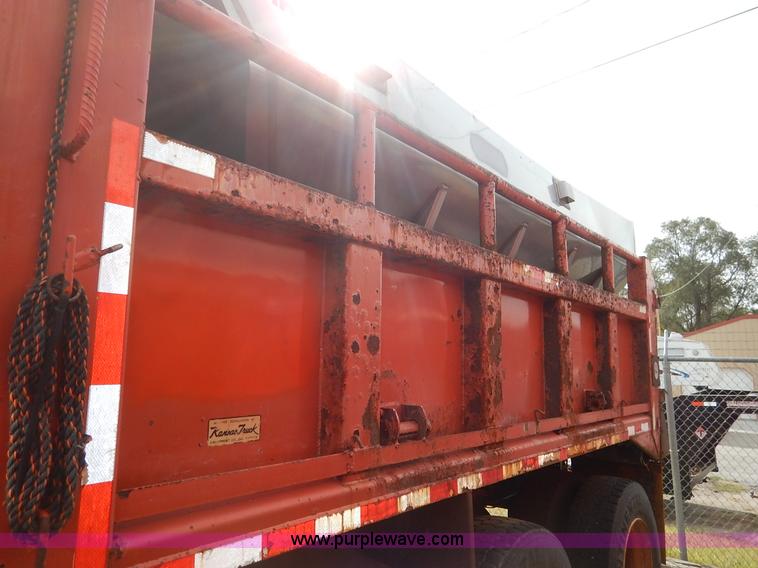 image for item K1734 2001 Sterling LT7500 dump truck