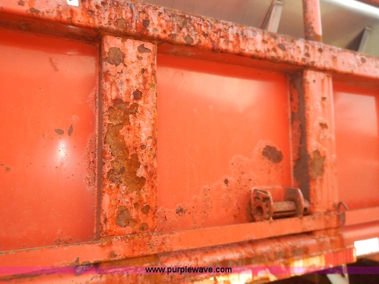 image for item K1734 2001 Sterling LT7500 dump truck