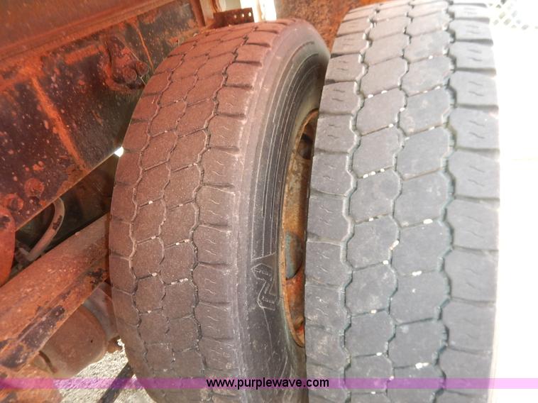 image for item K1734 2001 Sterling LT7500 dump truck