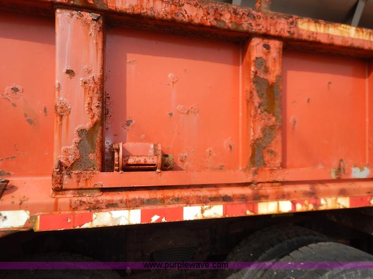 image for item K1734 2001 Sterling LT7500 dump truck