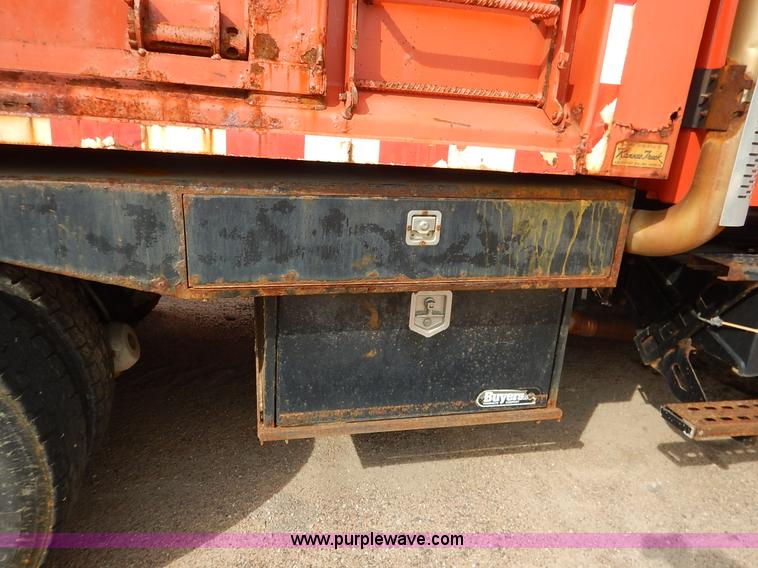 image for item K1734 2001 Sterling LT7500 dump truck