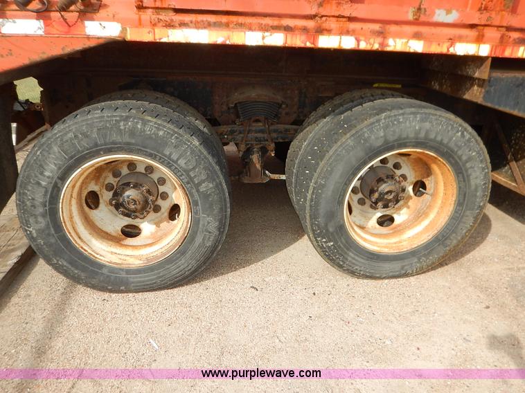 image for item K1734 2001 Sterling LT7500 dump truck