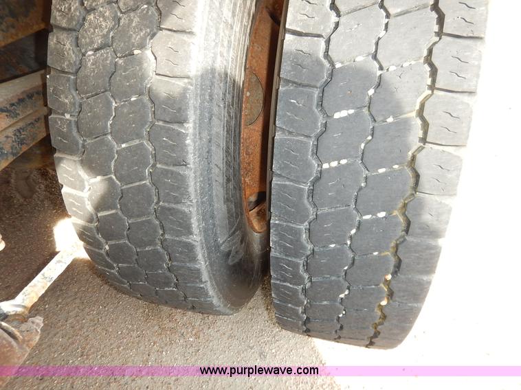 image for item K1734 2001 Sterling LT7500 dump truck