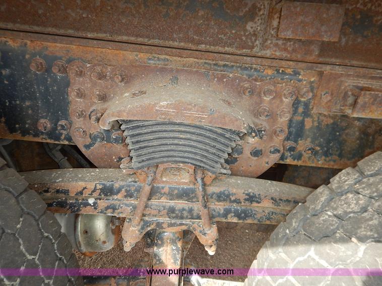 image for item K1734 2001 Sterling LT7500 dump truck