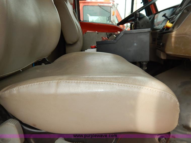 image for item K1734 2001 Sterling LT7500 dump truck