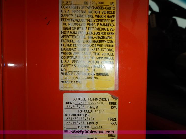 image for item K1734 2001 Sterling LT7500 dump truck