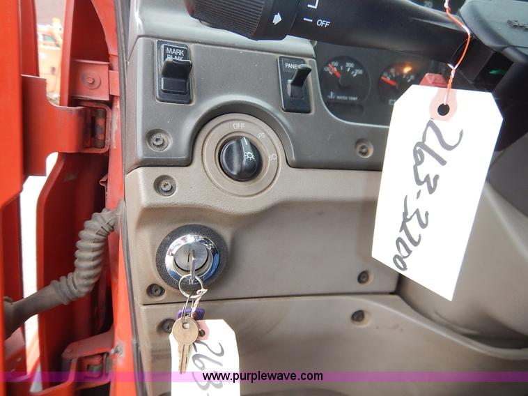 image for item K1736 2001 Sterling LT7500 dump truck