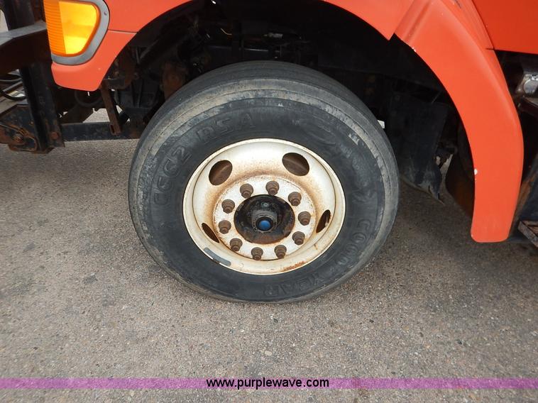 image for item K1736 2001 Sterling LT7500 dump truck