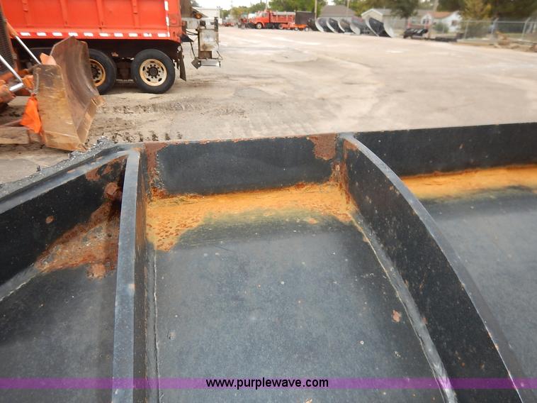 image for item K1736 2001 Sterling LT7500 dump truck