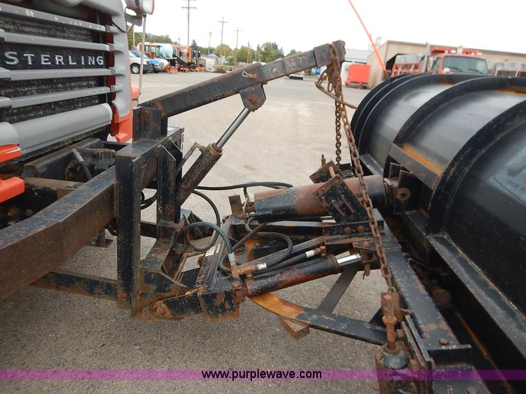 image for item K1736 2001 Sterling LT7500 dump truck