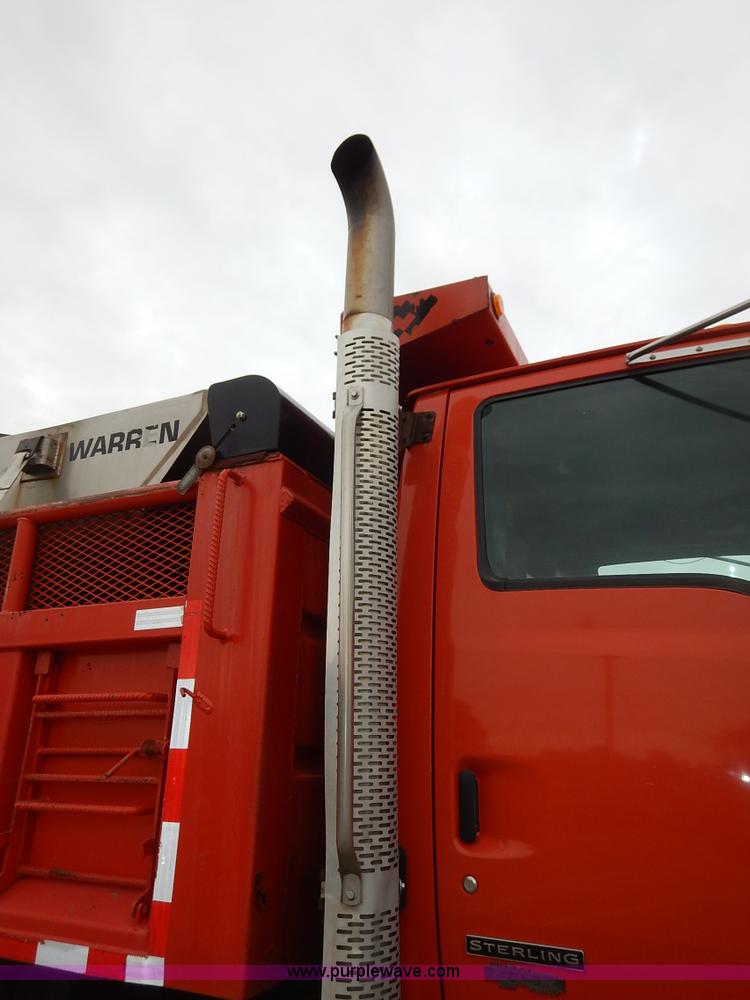 image for item K1736 2001 Sterling LT7500 dump truck