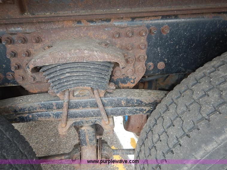 image for item K1736 2001 Sterling LT7500 dump truck