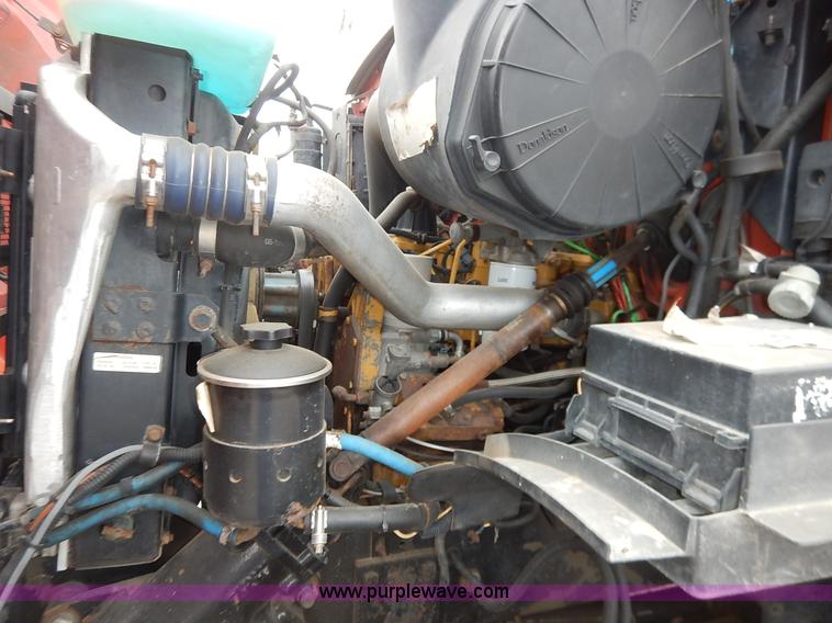 image for item K1736 2001 Sterling LT7500 dump truck