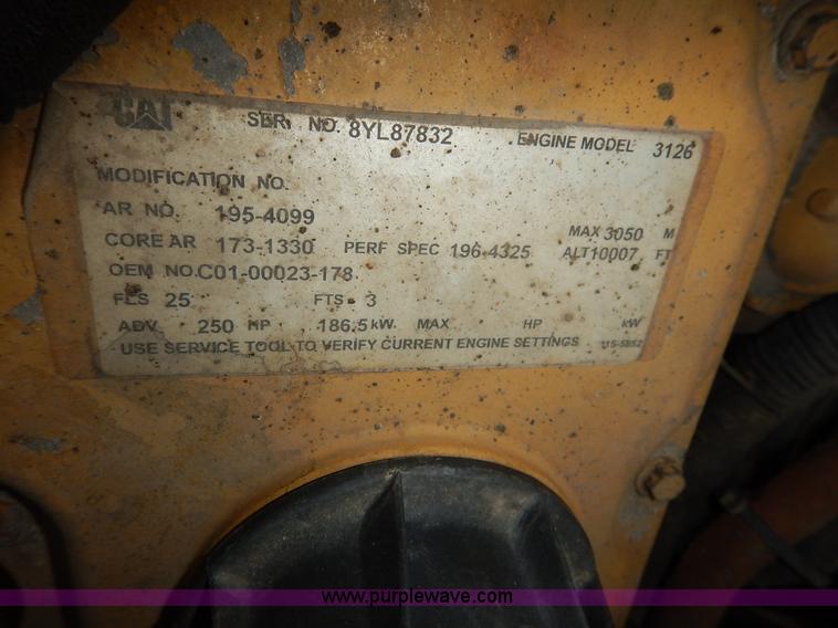 image for item K1736 2001 Sterling LT7500 dump truck