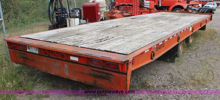 image for item L2277 2004 Trail Eze TE40T28 tilt deck trailer