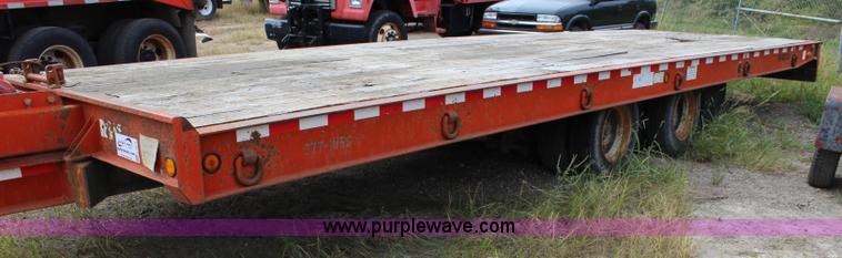 image for item L2277 2004 Trail Eze TE40T28 tilt deck trailer