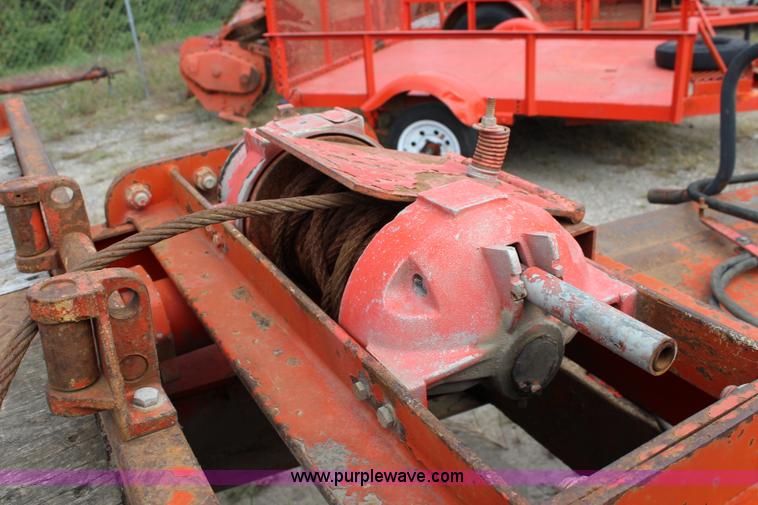 image for item L2277 2004 Trail Eze TE40T28 tilt deck trailer