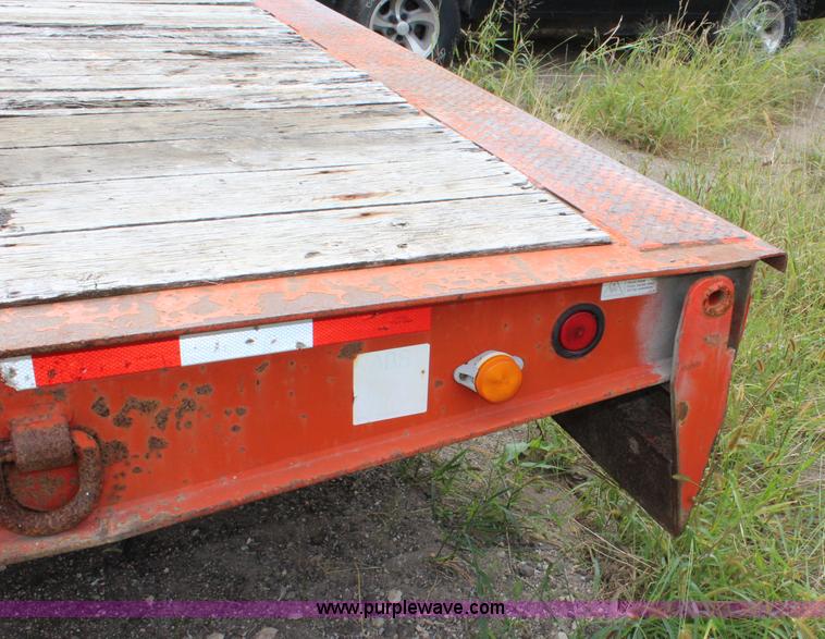 image for item L2277 2004 Trail Eze TE40T28 tilt deck trailer