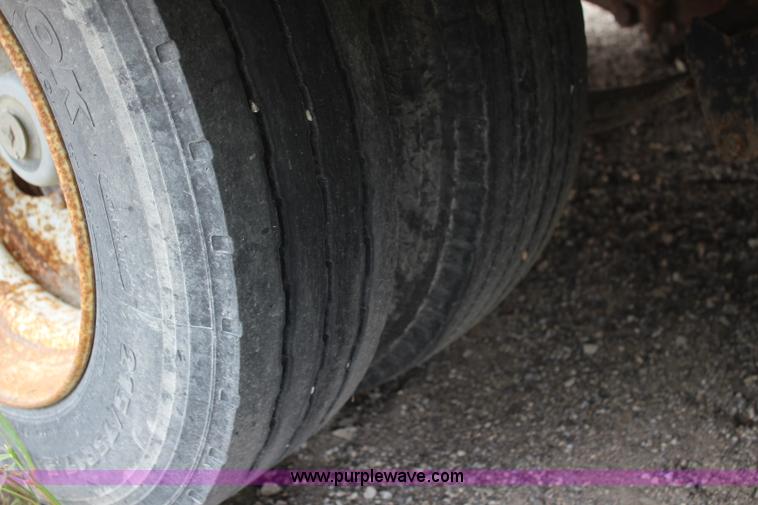 image for item L2277 2004 Trail Eze TE40T28 tilt deck trailer