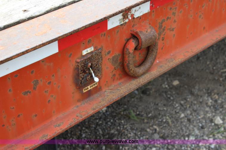 image for item L2277 2004 Trail Eze TE40T28 tilt deck trailer