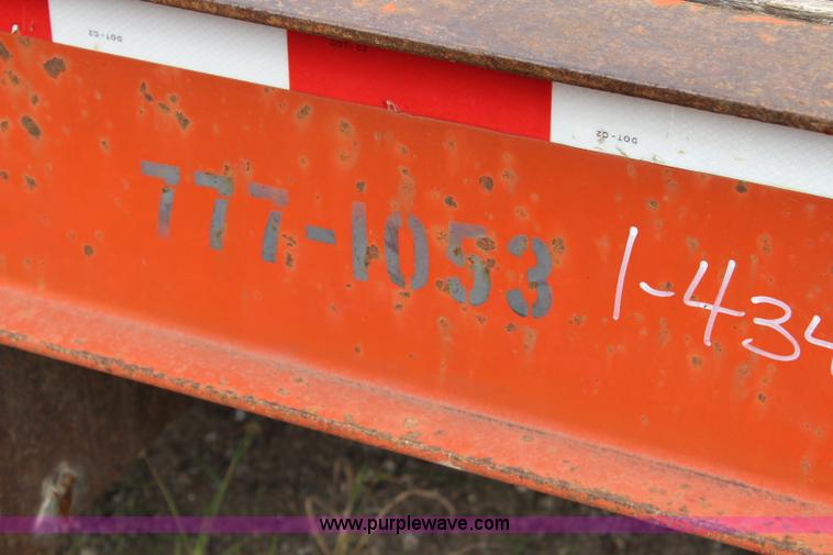 image for item L2277 2004 Trail Eze TE40T28 tilt deck trailer