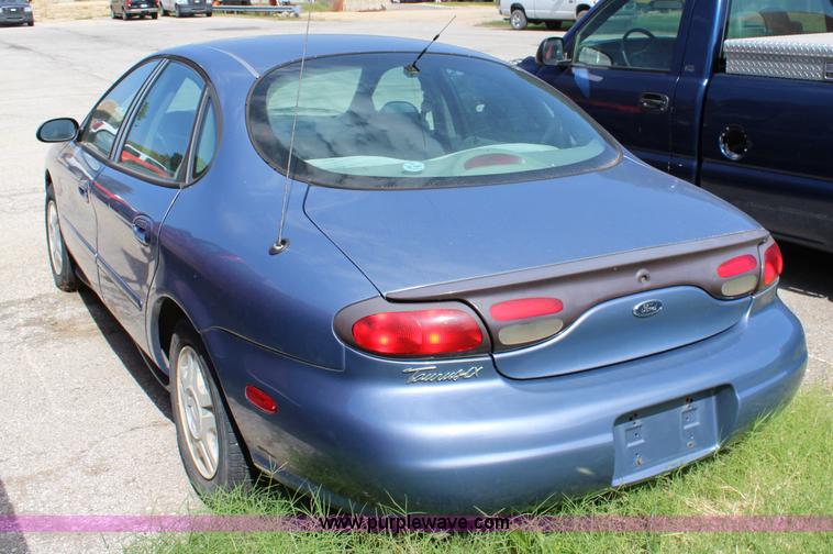 image for item L2290 1999 Ford Taurus LX