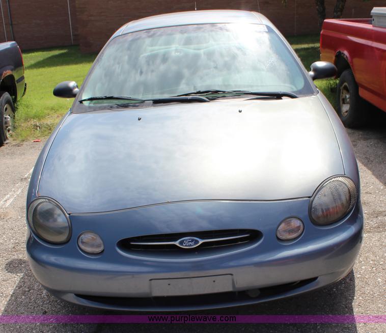 image for item L2290 1999 Ford Taurus LX