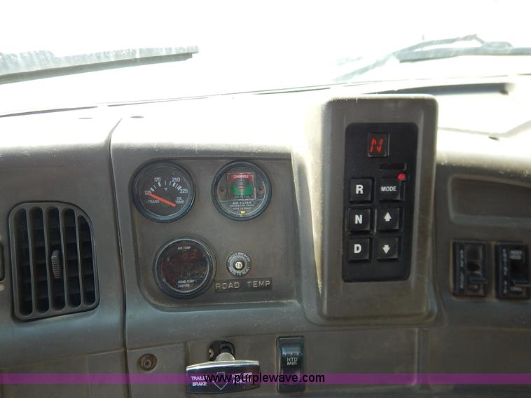 image for item L2296 2001 Sterling LT7500 dump truck