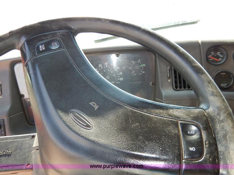 image for item L2296 2001 Sterling LT7500 dump truck