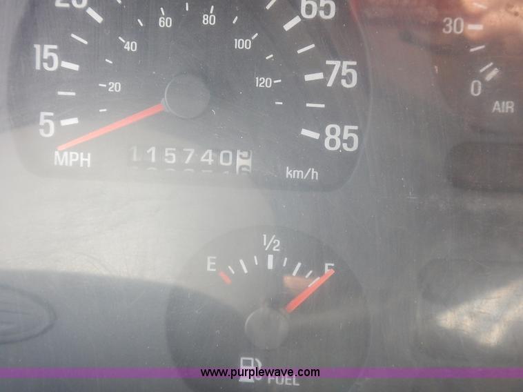 image for item L2296 2001 Sterling LT7500 dump truck