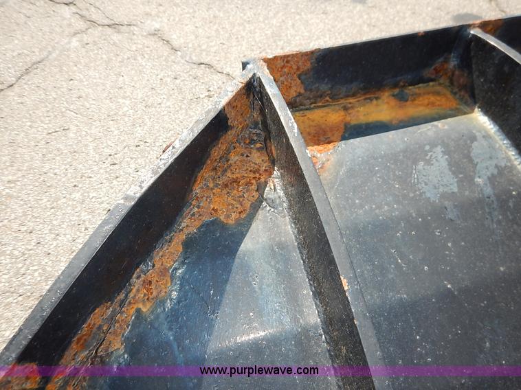 image for item L2296 2001 Sterling LT7500 dump truck