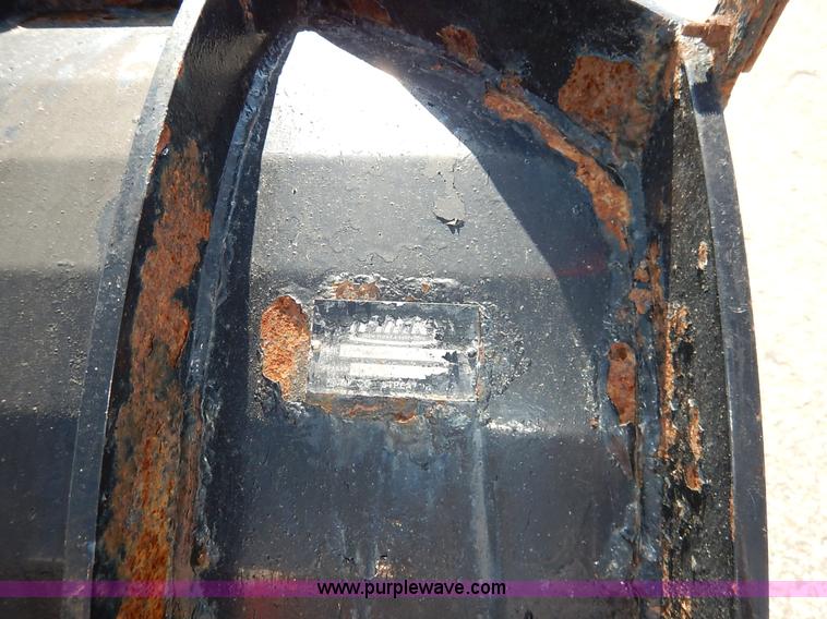 image for item L2296 2001 Sterling LT7500 dump truck