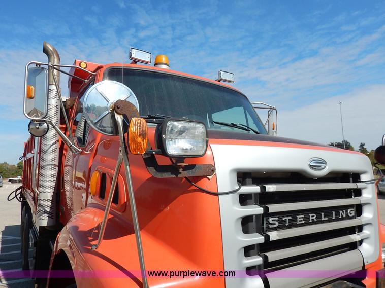 image for item L2296 2001 Sterling LT7500 dump truck