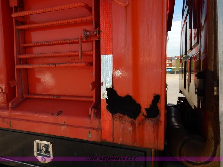 image for item L2296 2001 Sterling LT7500 dump truck