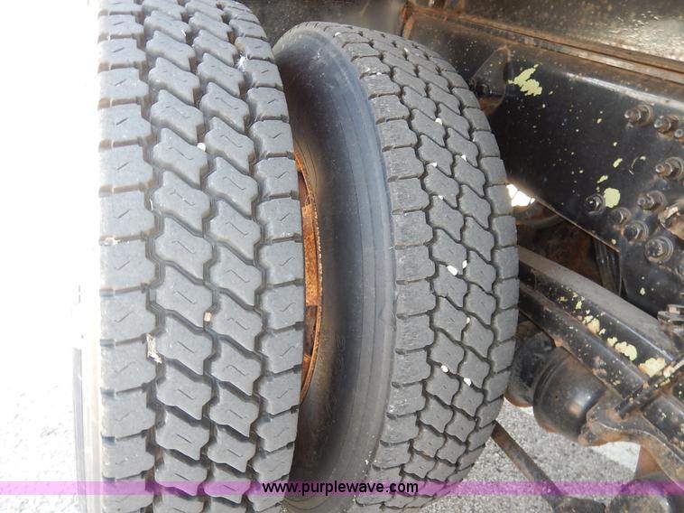 image for item L2296 2001 Sterling LT7500 dump truck