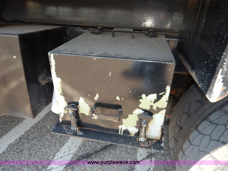 image for item L2296 2001 Sterling LT7500 dump truck