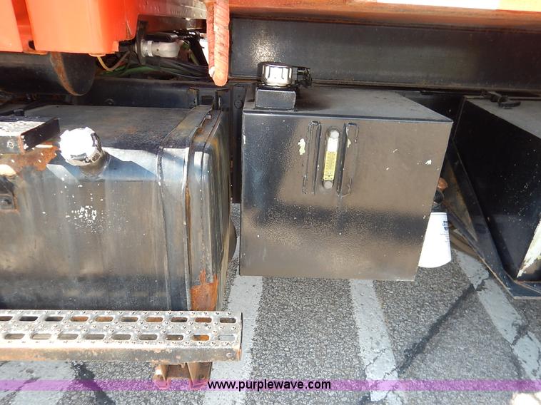 image for item L2296 2001 Sterling LT7500 dump truck