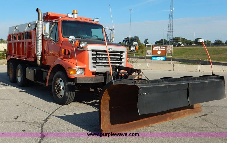 image for item L2304 2001 Sterling LT7500 dump truck