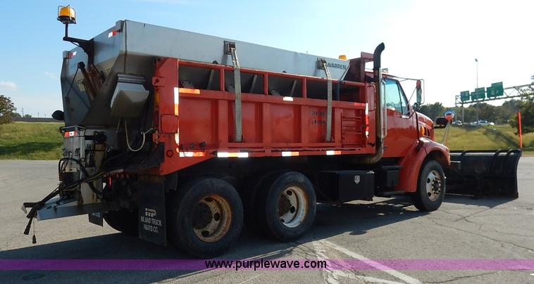 image for item L2304 2001 Sterling LT7500 dump truck