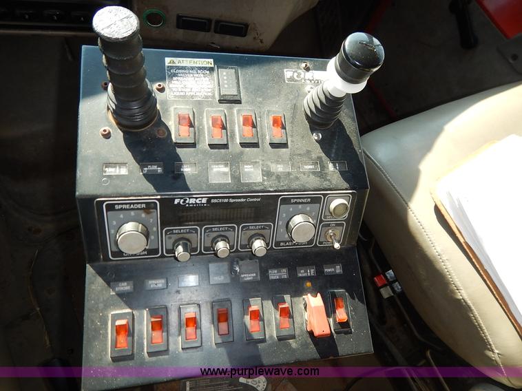 image for item L2304 2001 Sterling LT7500 dump truck