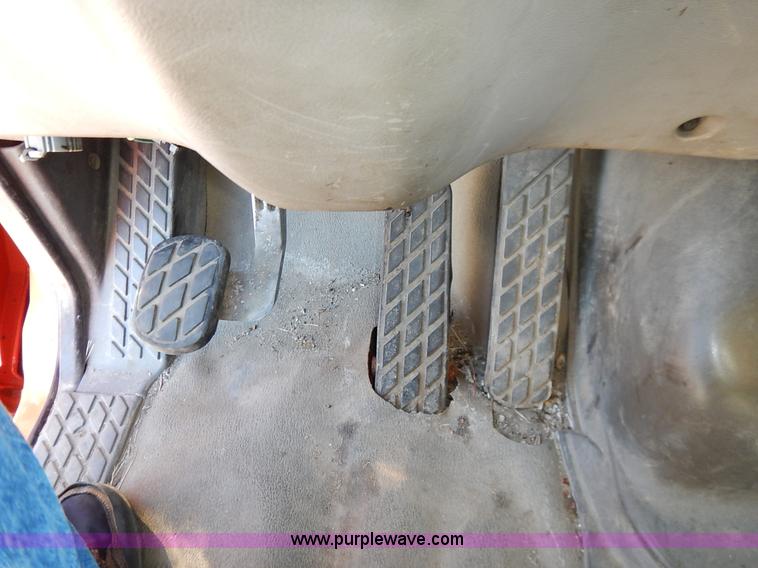 image for item L2304 2001 Sterling LT7500 dump truck