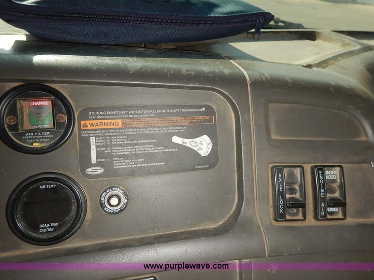 image for item L2304 2001 Sterling LT7500 dump truck